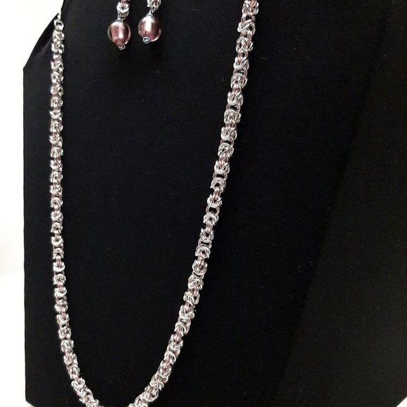 Handmade Byzantine Chainmaille Necklace & Earrings Set - Picture 5 of 12